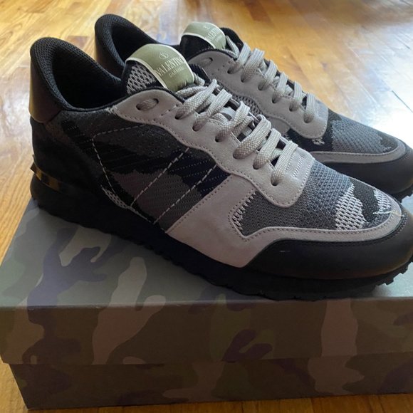 ROCKRUNNER GRAY CAMOUFLAGE LAMINATED SNEAKER SIZE 42 1/2 EU SIZE 9.5 US